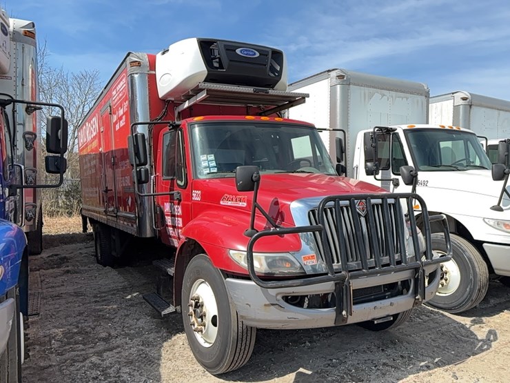 2017-international-durastar-4300-image-2