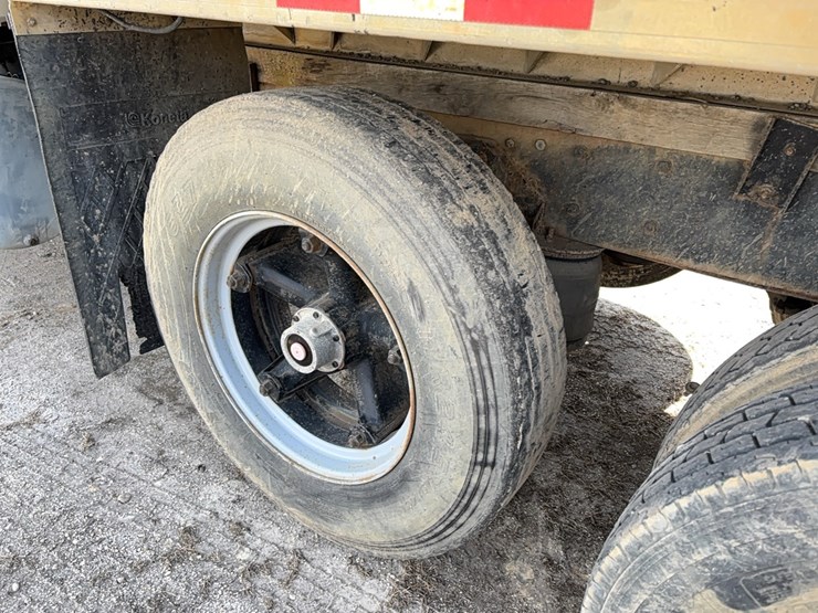 mack-rd688s-image-12