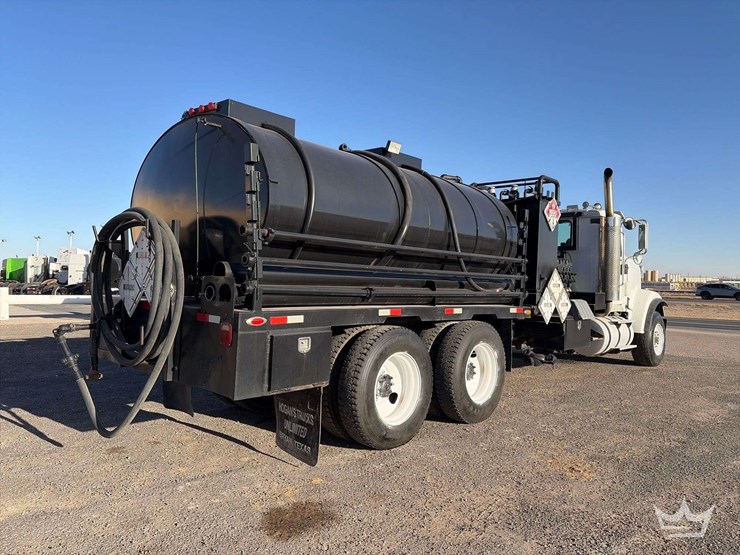 2005-international-5900i-t/a-gardner-denver-kill-truck-image-3