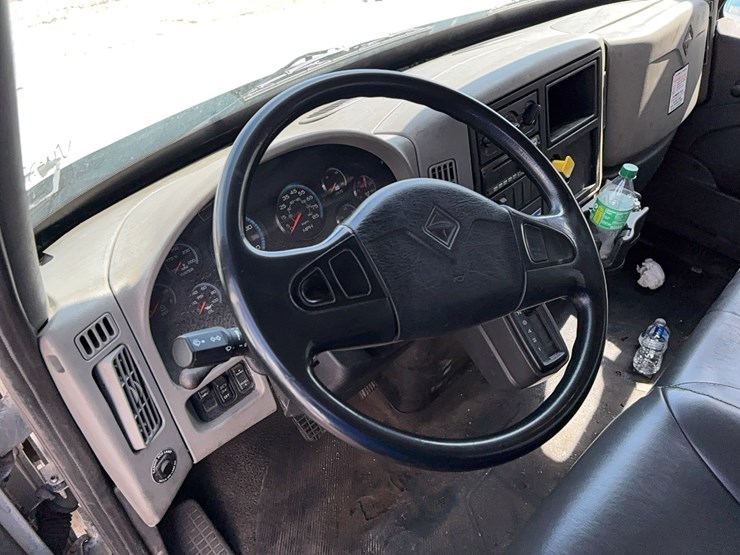 2015-international-durastar-4300-image-18