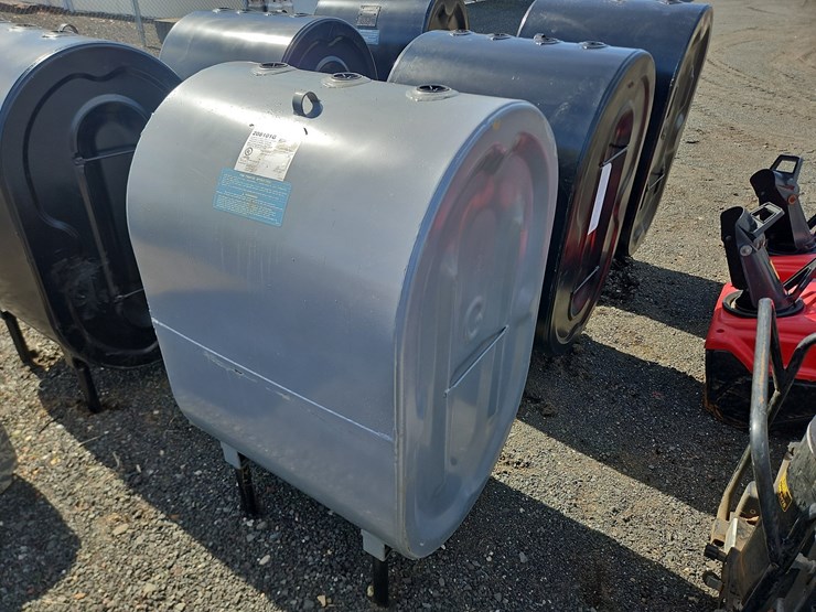 138-gallon-fuel-storage-tank-image-2