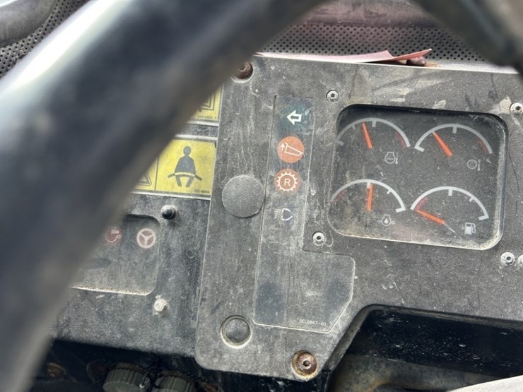 2009-caterpillar-ad55b-image-26