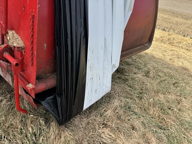 versa-bagger-id900n-silage-bagger---off-site-image-9