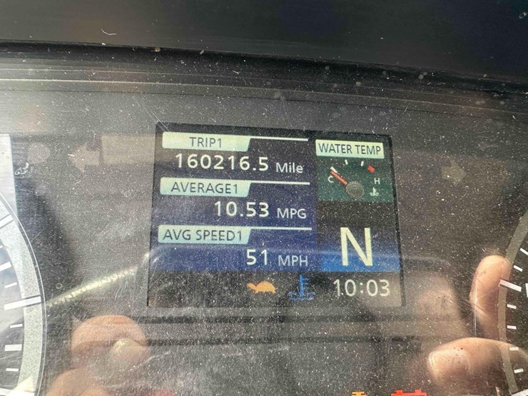 2019-hino-268-image-28