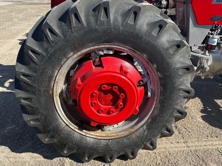 massey-ferguson-165-image-7