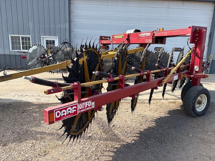 darf-1017-fd-wheel-rake--1-owner-image-31