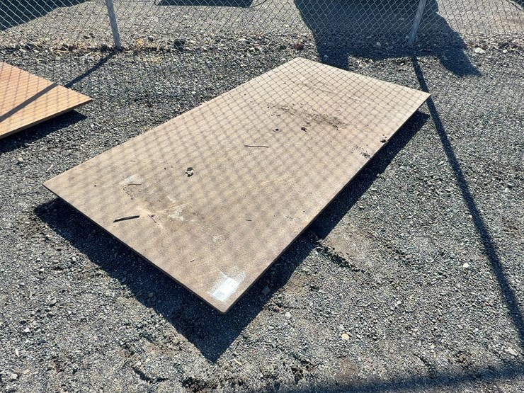96"-x-48"-steel-road-plate-image-1