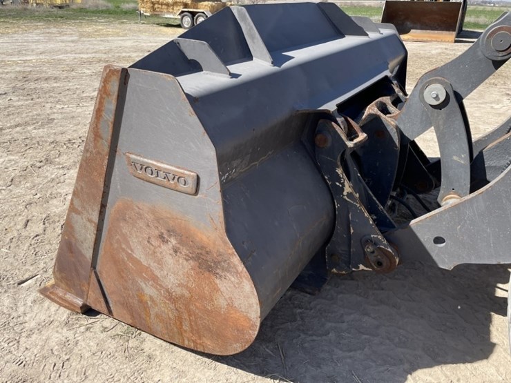 2023-volvo-l70h-image-15