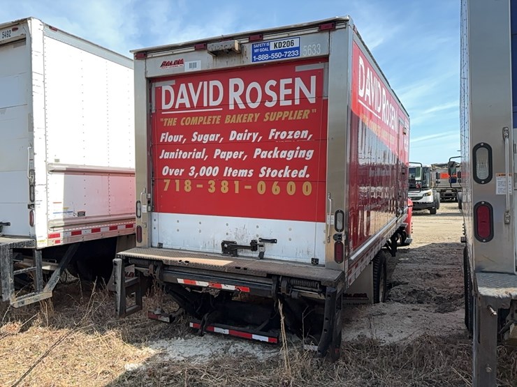 2017-international-durastar-4300-image-5