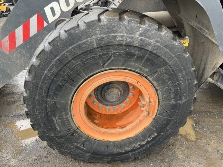 2021-doosan-dl320-7-image-11