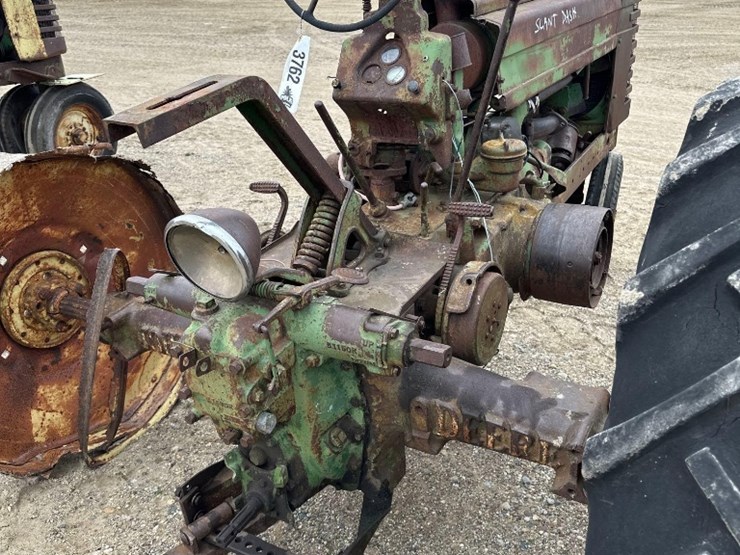 john-deere-b-image-8