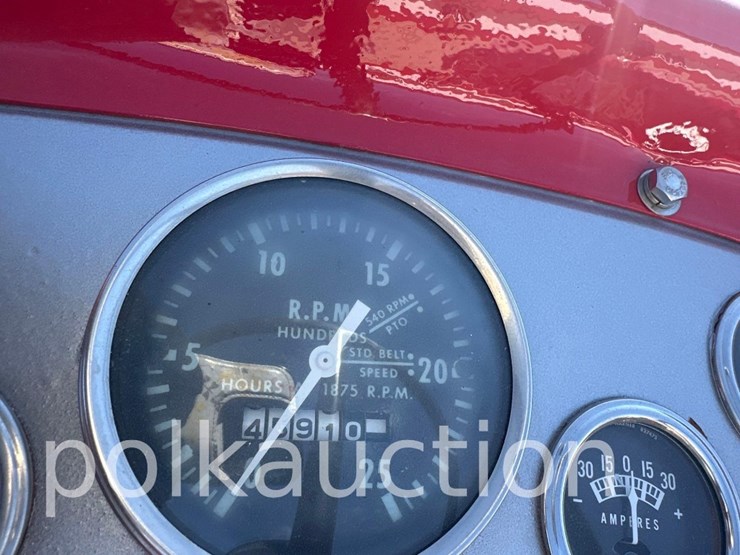 massey-ferguson-165-image-13