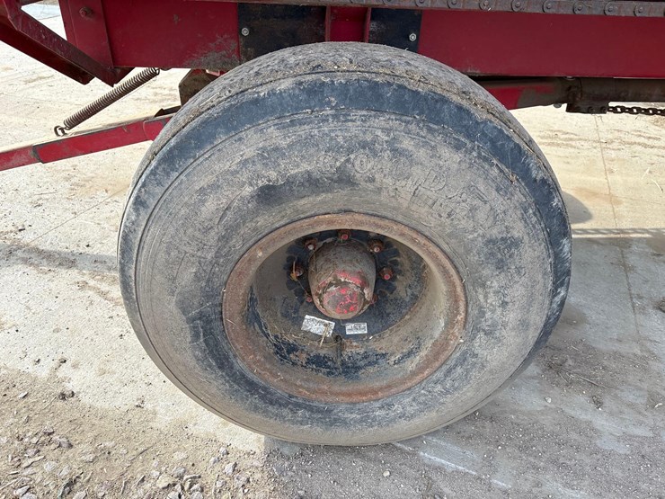 roorda-8ft-x-20ft-rear-unload-silage-wagon-image-11