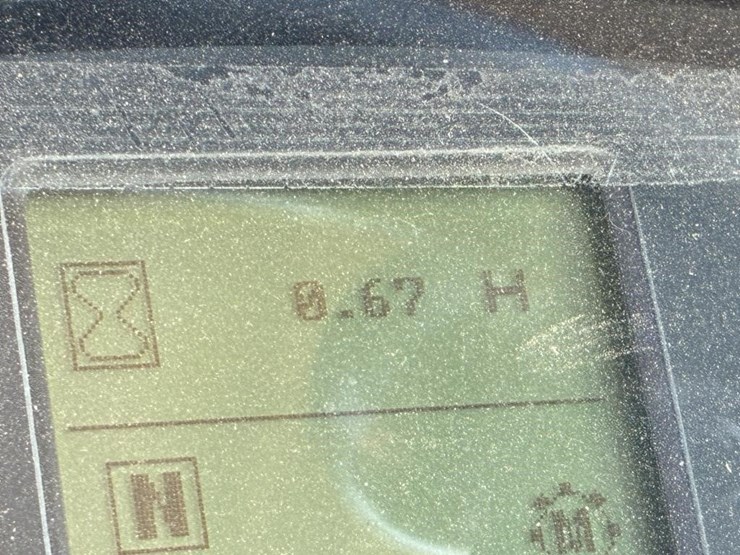 2009-case-721e-image-19