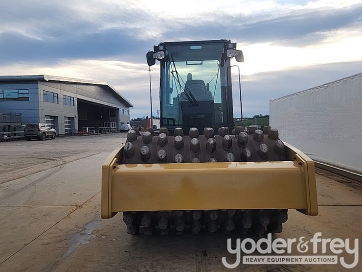 2011-caterpillar-cp74-image-8