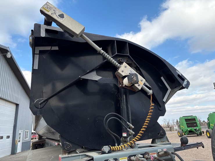 2015-smithco-side-dump-image-5