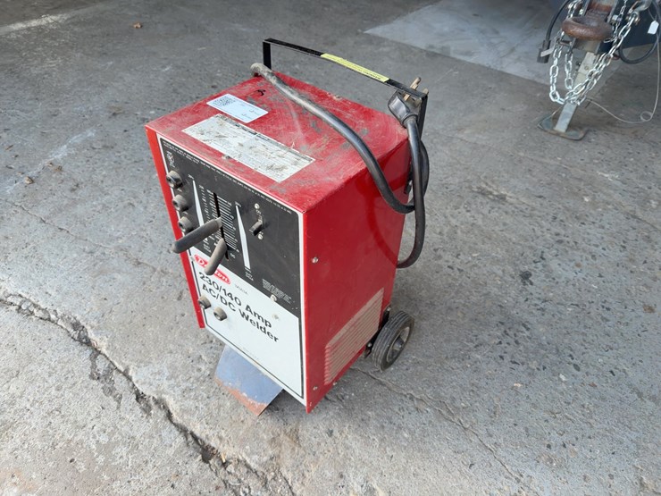 dayton-arc-welder-image-2