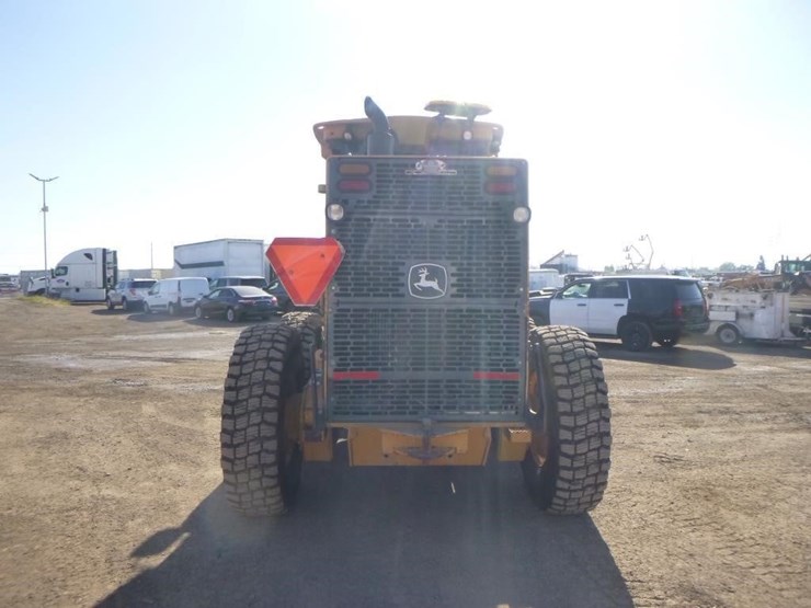 2008-deere-772d-image-8