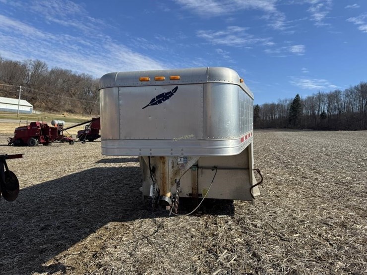 1997-featherlite-gooseneck-trailer---off-site-image-2