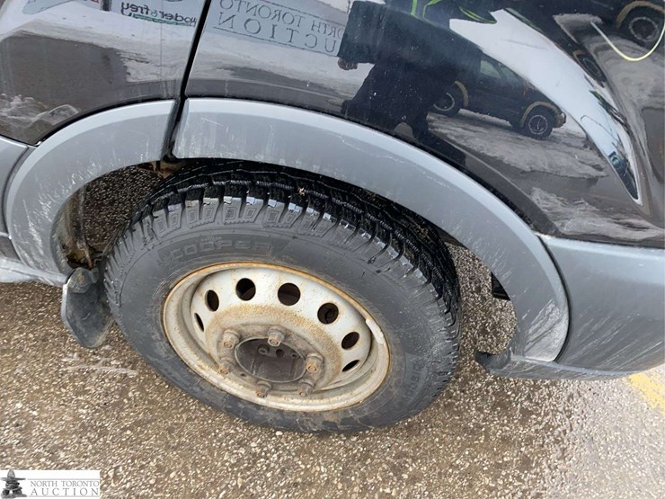 2017-ford-transit-image-24