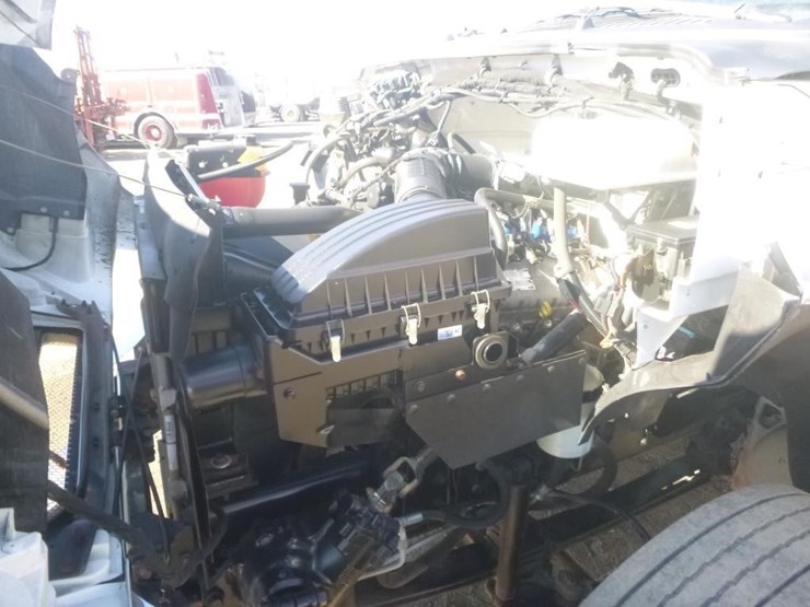 2013-ford-f650-image-26