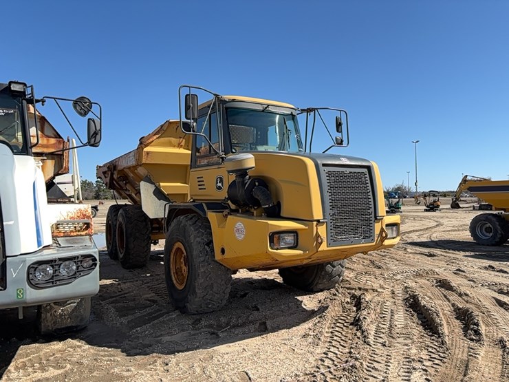 deere-300d-ii-image-3