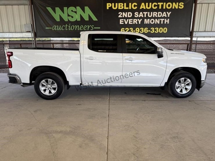 2021-chevrolet-silverado-1500-image-1