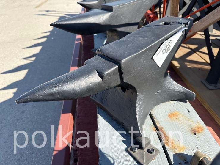 1724---21"-x-4"-anvil---from-the-harlan-beer-estate-image-4
