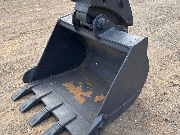 2022-komatsu-pc138us-image-9