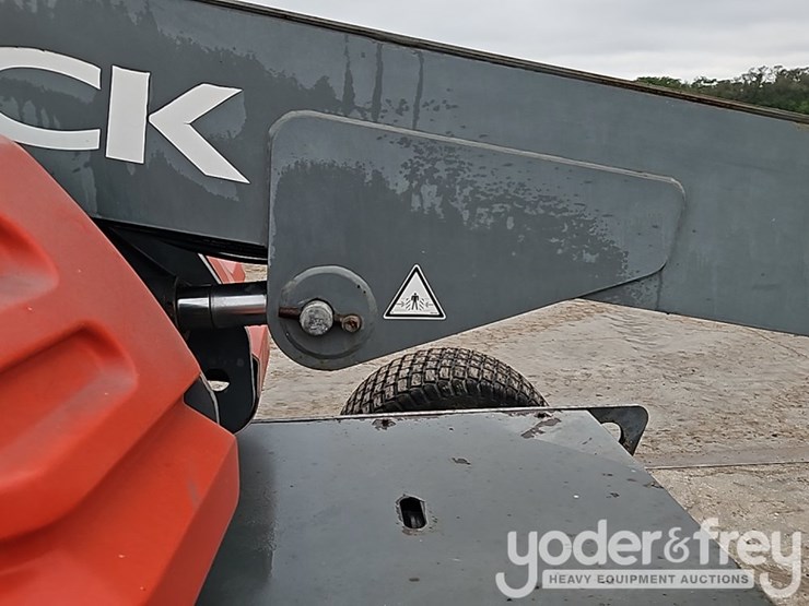 2016-skyjack-sj40t-image-11