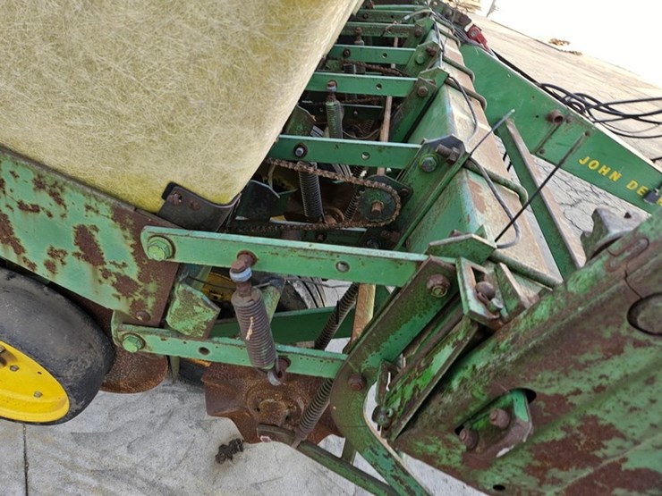 john-deere-7000-image-23