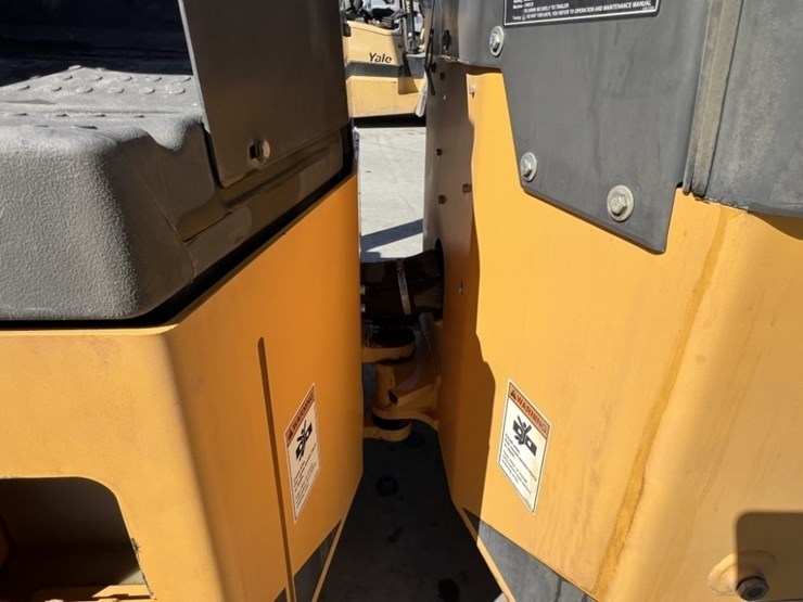 2023-volvo-dd30b-image-18