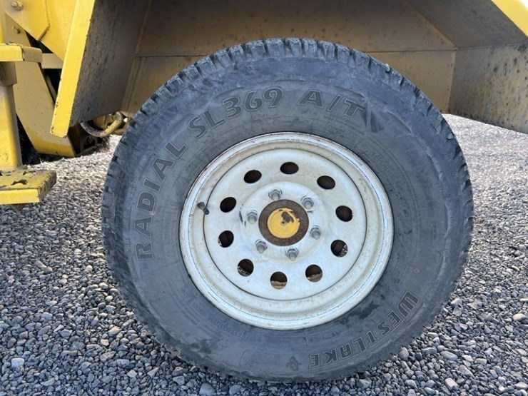 2015-superior-broom-dt80j-image-15