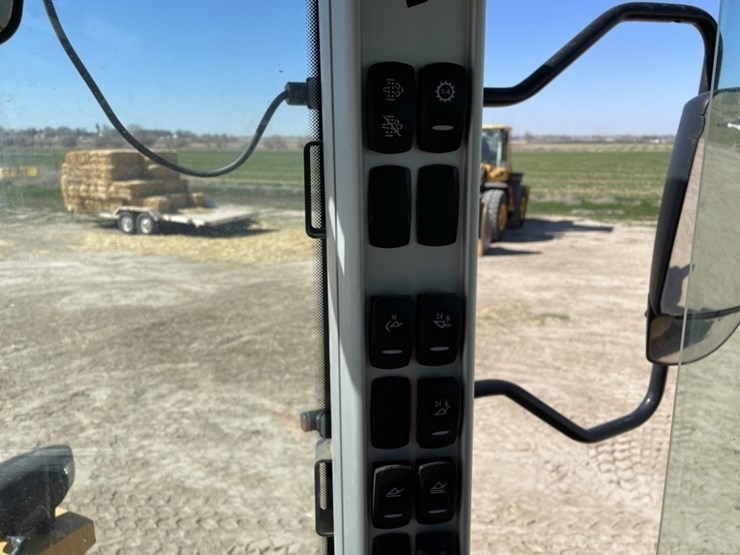 2023-volvo-l70h-image-37