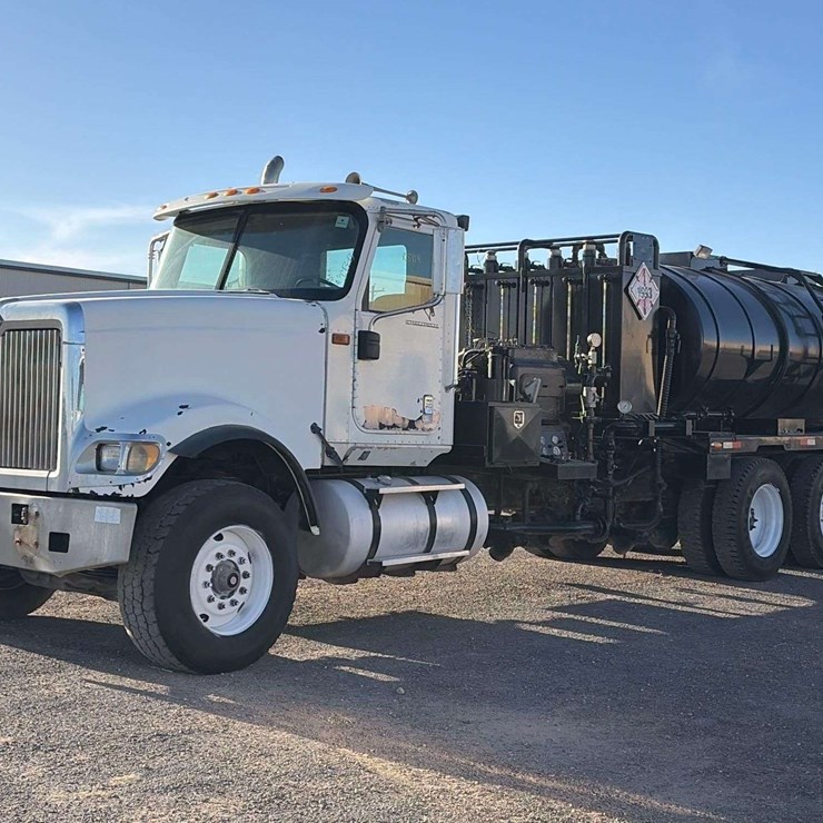 2005 International 5900i T/A Gardner Denver Kill Truck