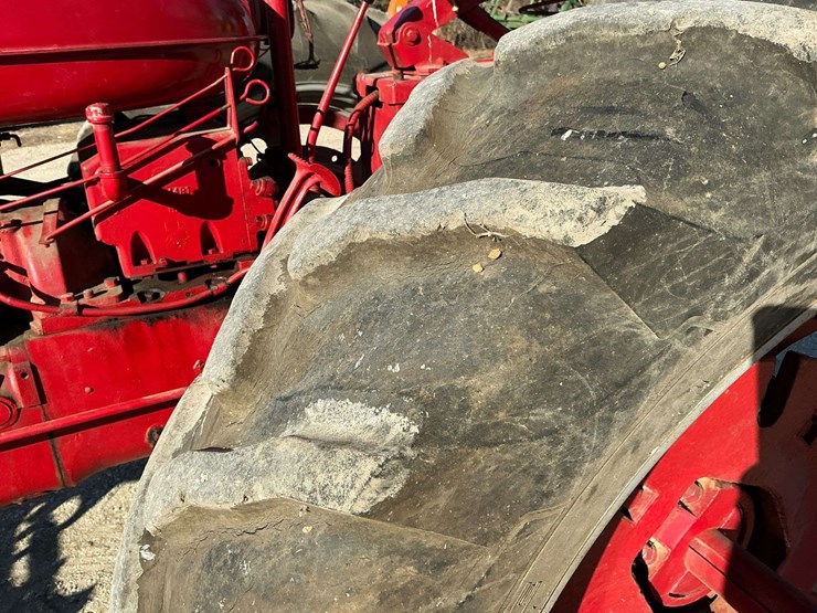 ih-farmall-super-m,-gas,-wf,-power-steering,-pto,-13.6-38-tires,-s/n-41011-image-12
