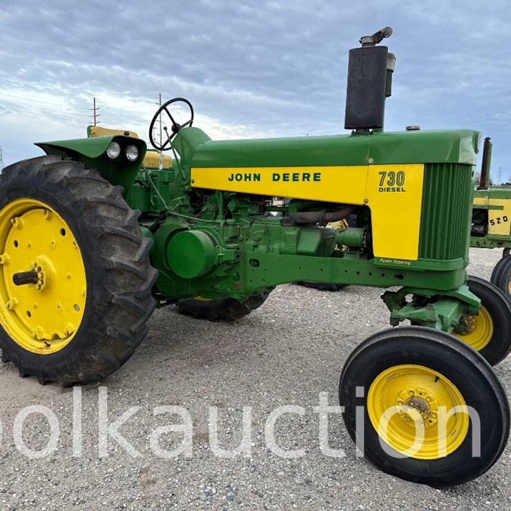 JOHN DEERE 730