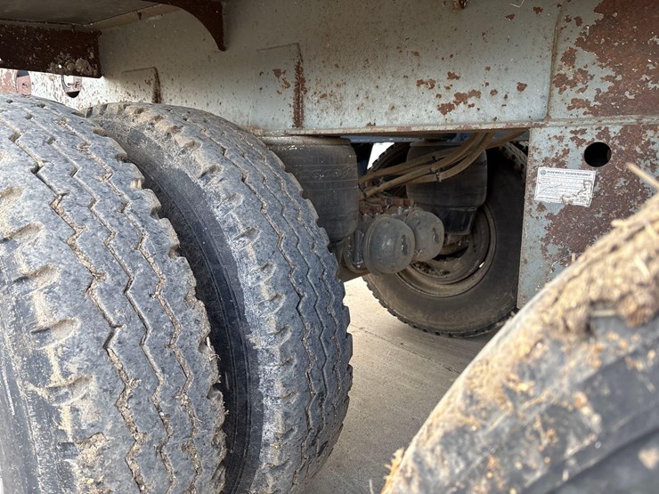 2015-smithco-side-dump-image-68