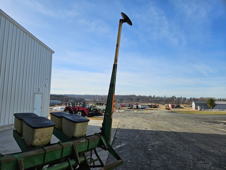 john-deere-7000-image-13