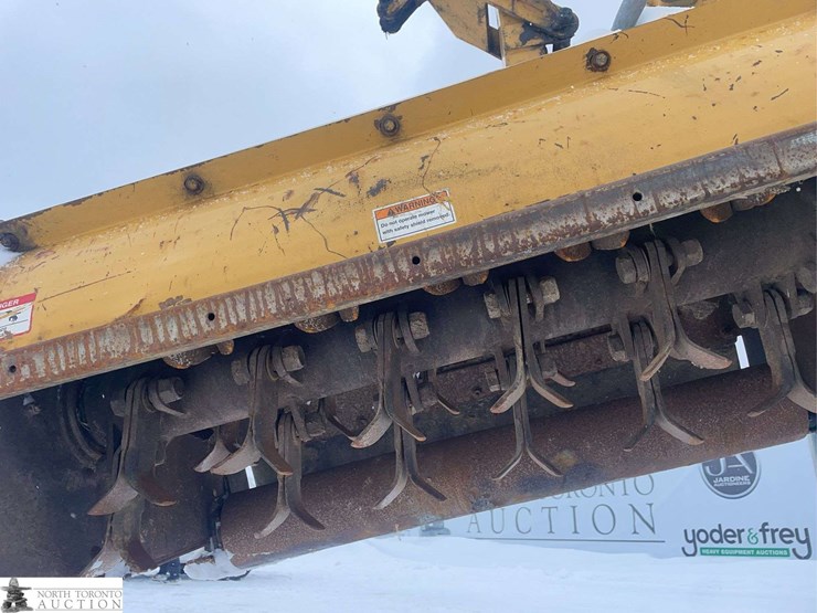 2014-new-holland-tv6070-image-11