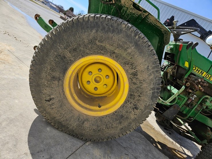 john-deere-750-image-37