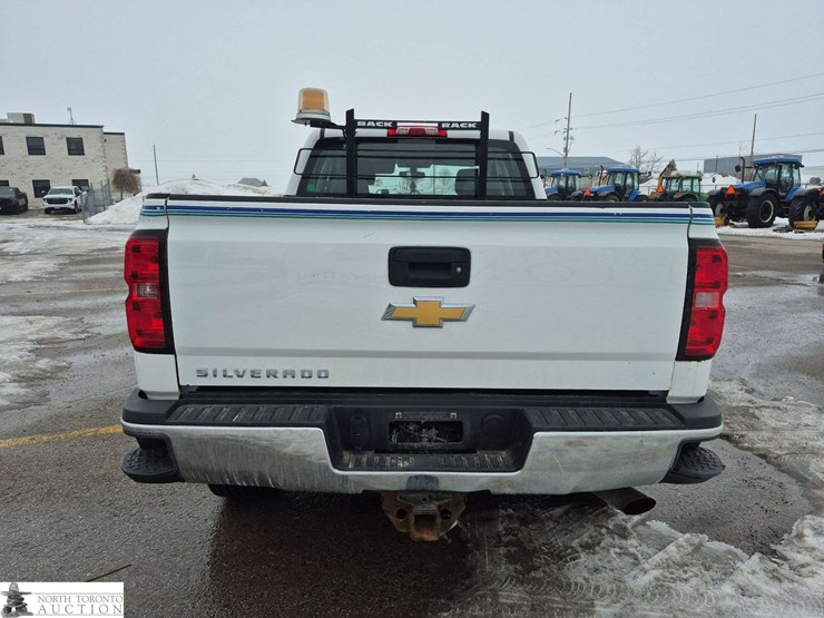 2016-chevrolet-silverado-2500hd-image-6