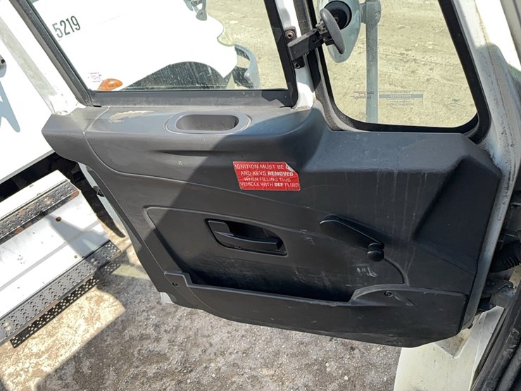 2015-international-durastar-4300-image-24