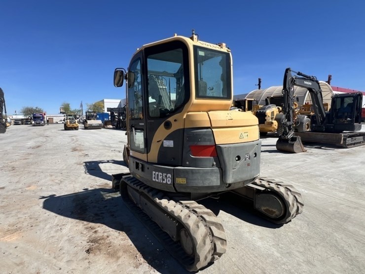 2013-volvo-ecr58-image-3