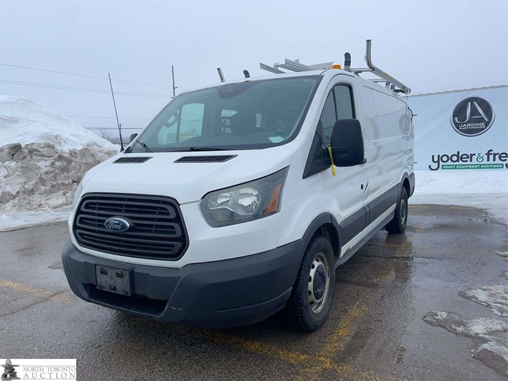 2016-ford-transit-image-1