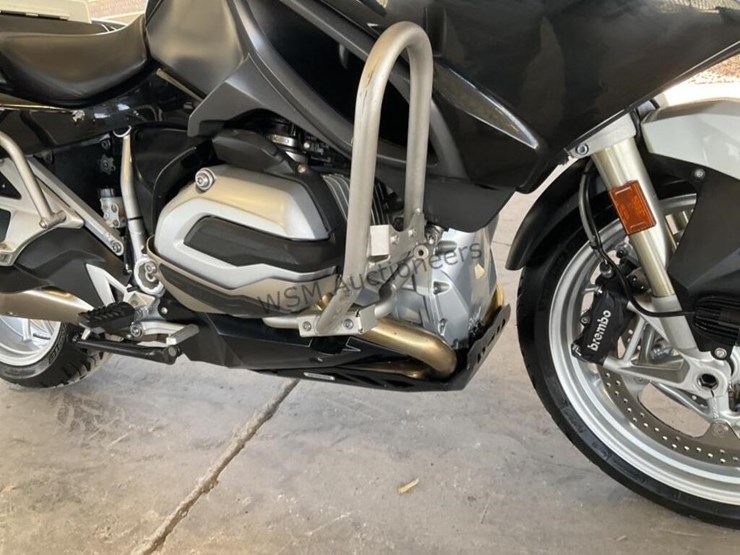 2015-bmw-1200rt-motorcycle-image-9