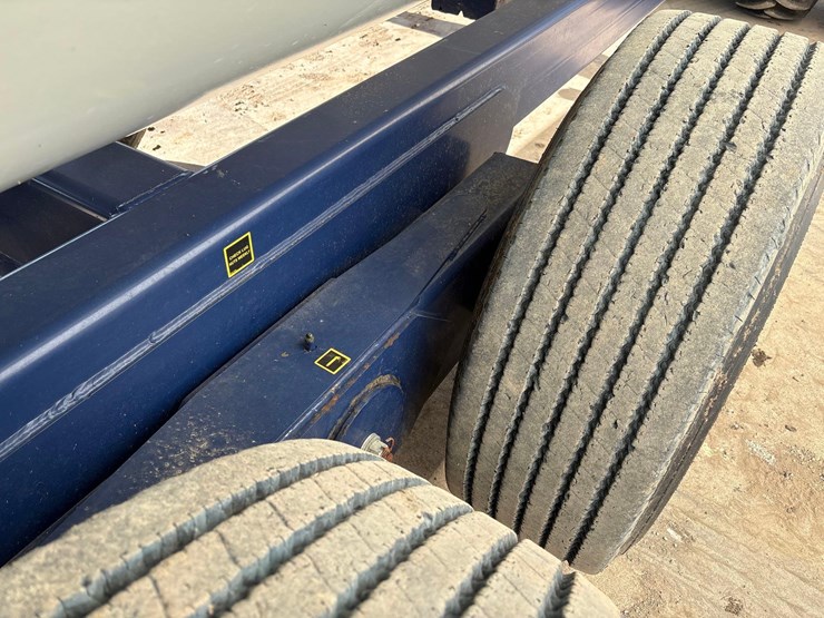 2024-herd-boss-6160-mixer-wagon--1-owner-image-14