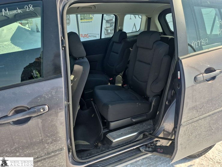 2009-mazda-mazda5-image-20