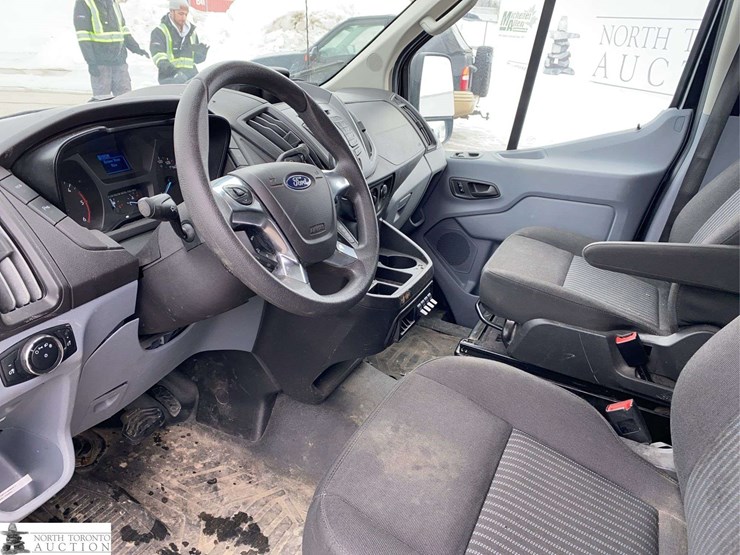 2017-ford-transit-image-10