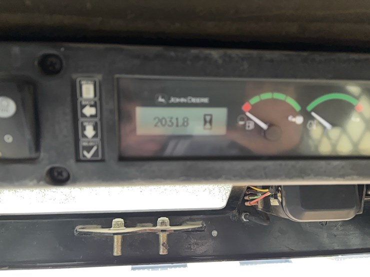 deere-ct332-image-17